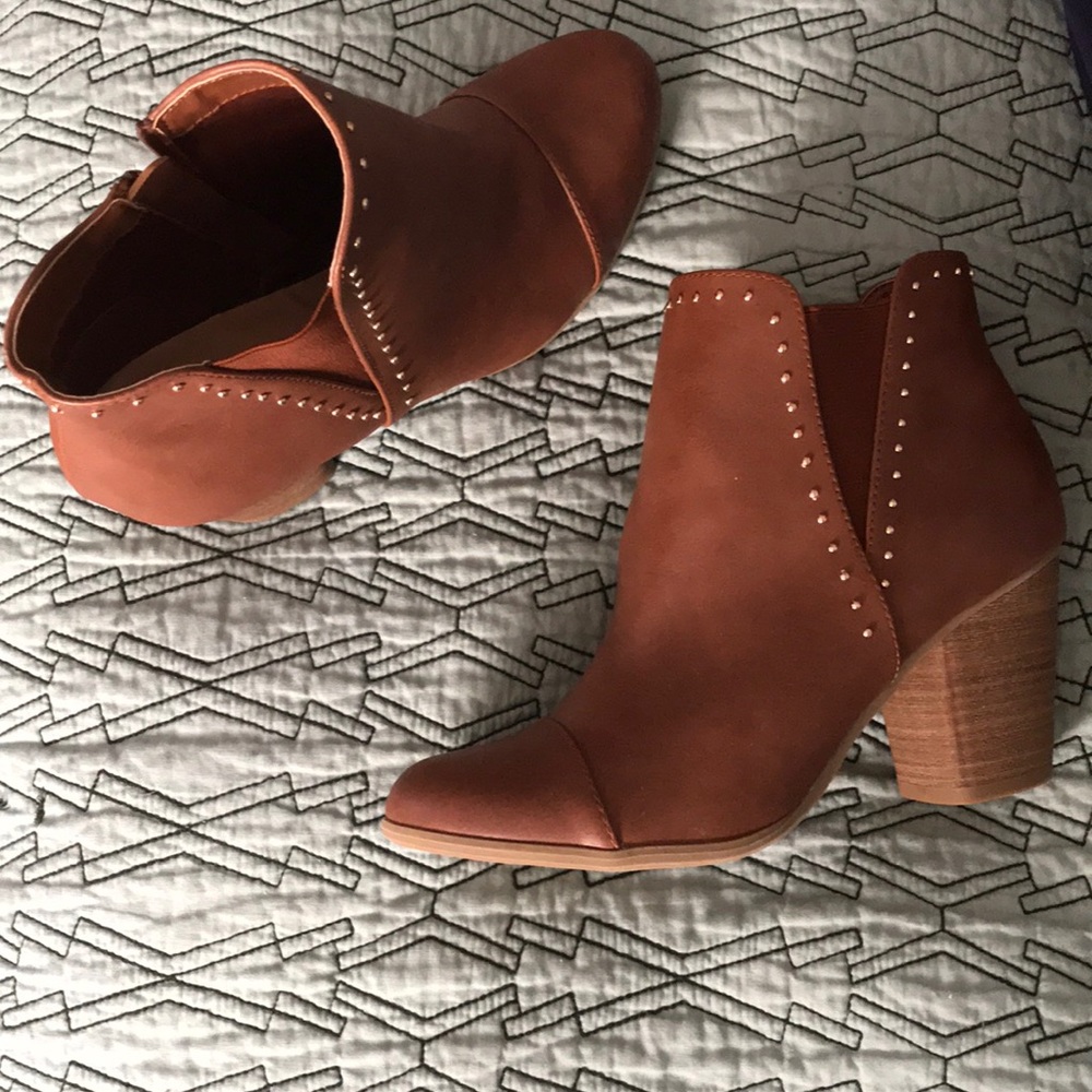LC Lauren Conrad Booties
